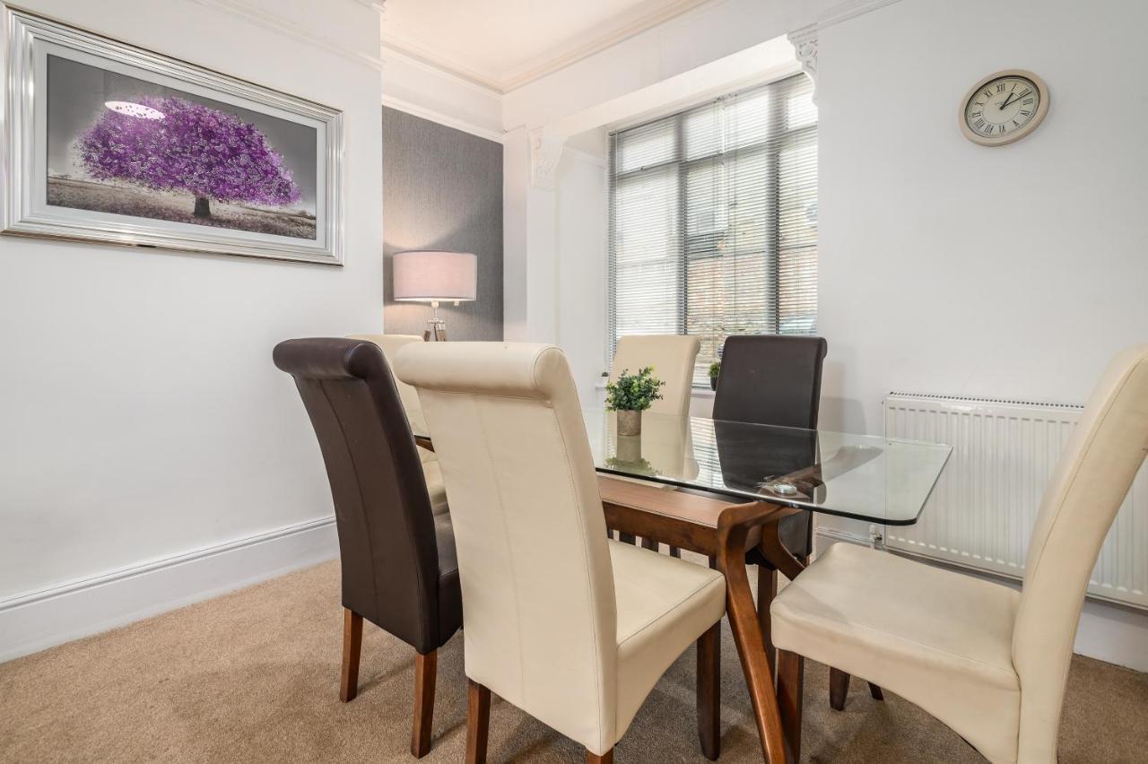 Spacious Contractor House For Large Groups - Private Parking Northampton Eksteriør billede